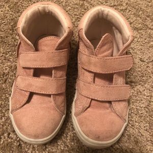 Toddler girl pink fringe boots